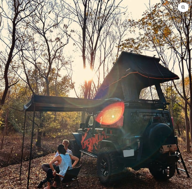 Awning: OPENROAD 90 Degree Quick Open Awning